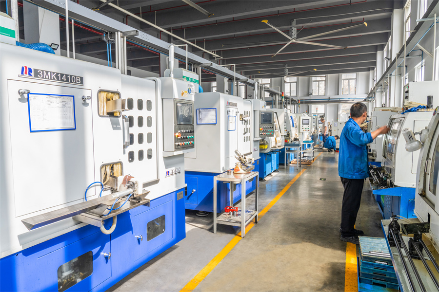 Stroj za brušenje kanala vanjskog prstena